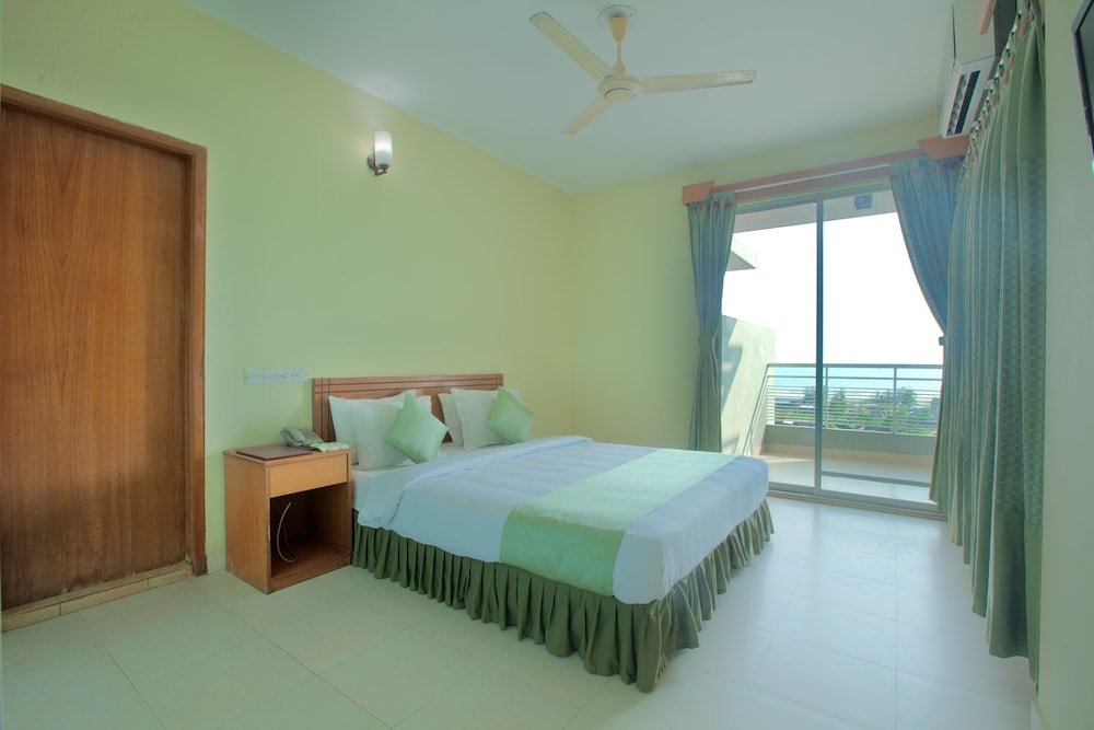 Royal Zimmer Bashati Bay Resort