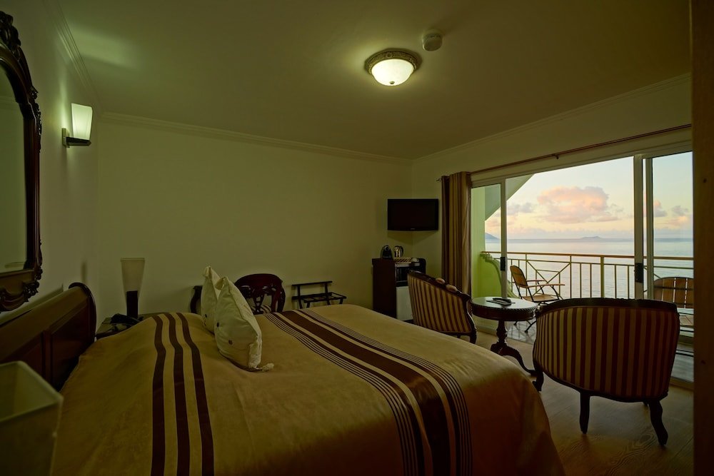 Standard double chambre avec balcon Treasure Cove Hotel & Restaurant