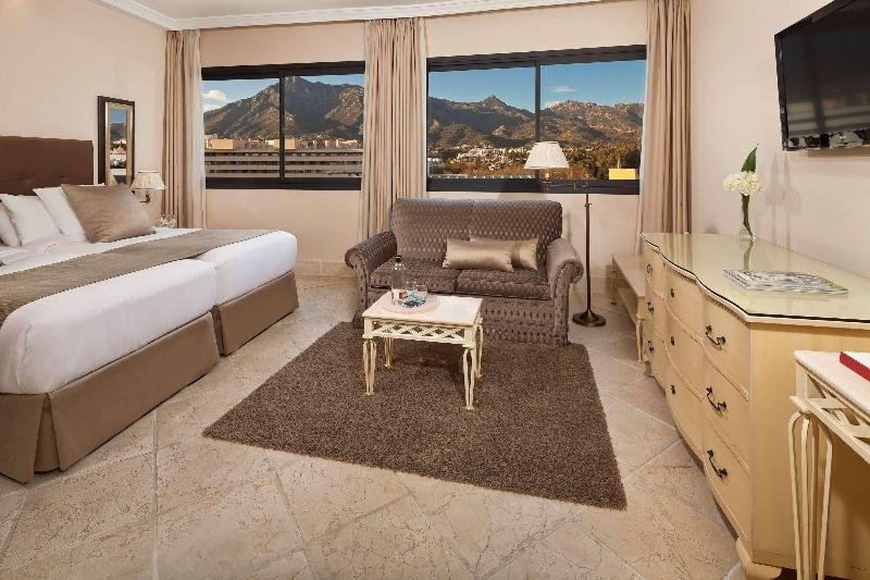 Двухместный номер Classic с видом на горы Hotel Don Pepe Gran Meliá