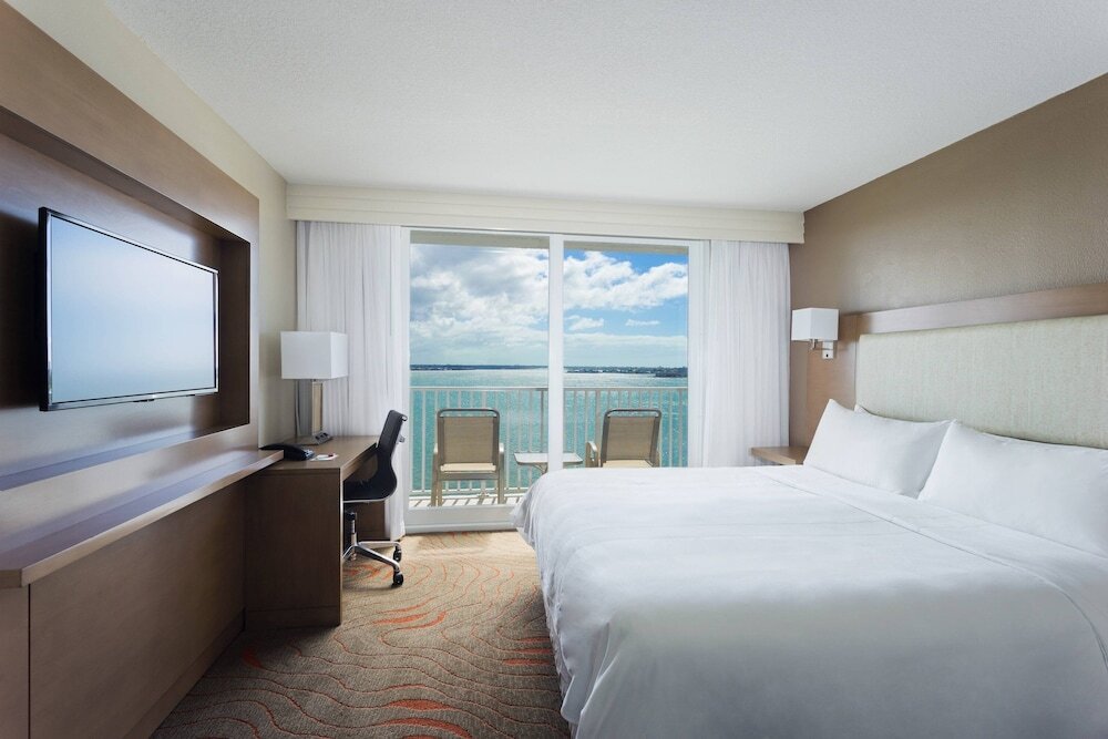 Люкс с красивым видом из окна Clearwater Beach Marriott Suites on Sand Key