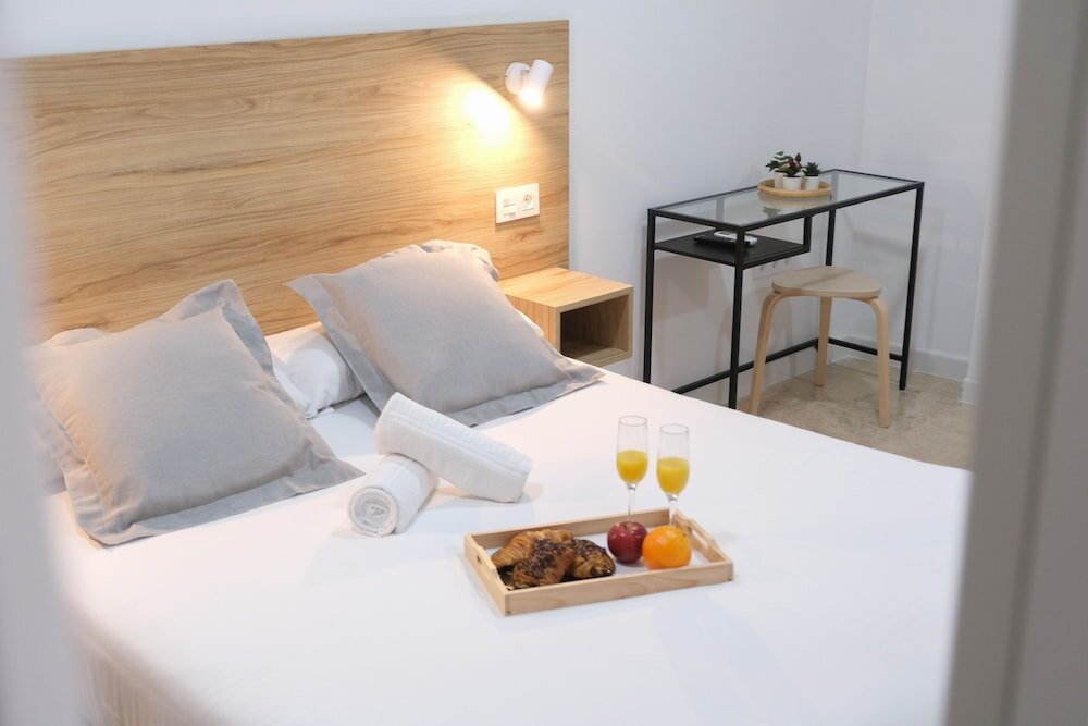 Четырёхместный семейный номер Standard Urban Rooms Alicante