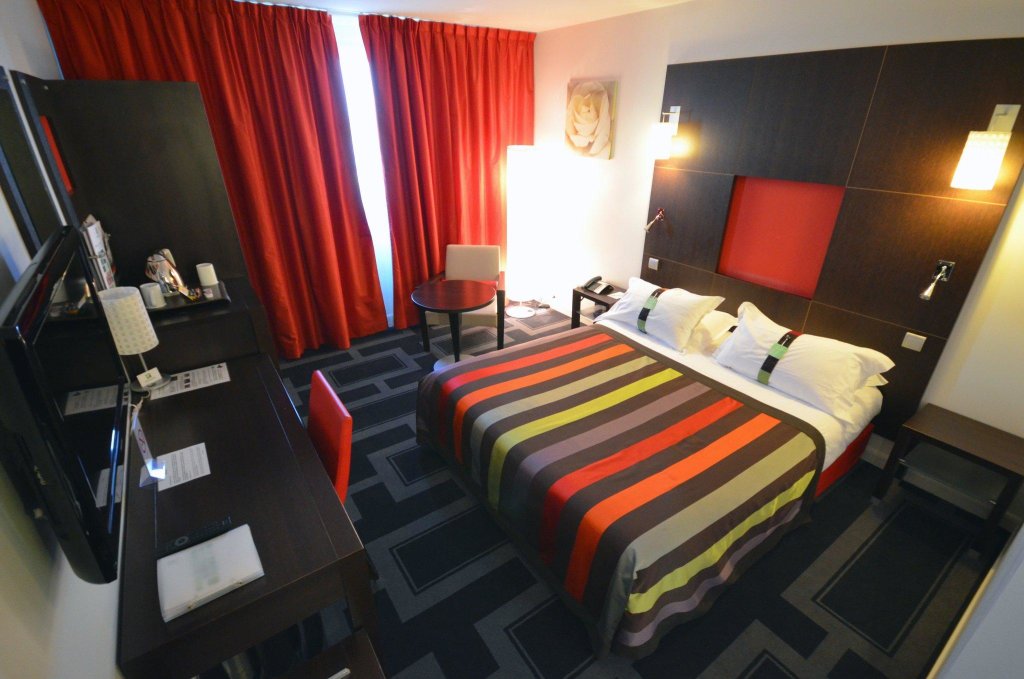 Двухместный номер Standard с видом на город Holiday Inn Dijon, an IHG Hotel