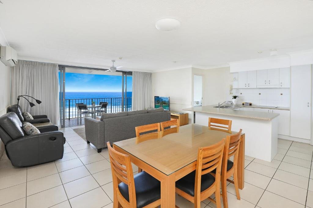 1 Bedroom Apartment with sea view Majorca Isle Beachside Resort