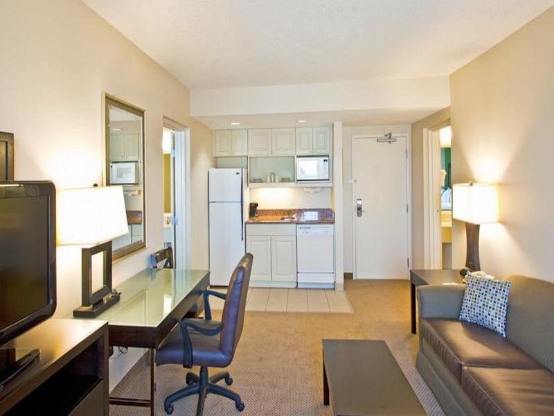 Deluxe Double room Holiday Inn & Suites Across From Universal Orlando, an IHG Hotel