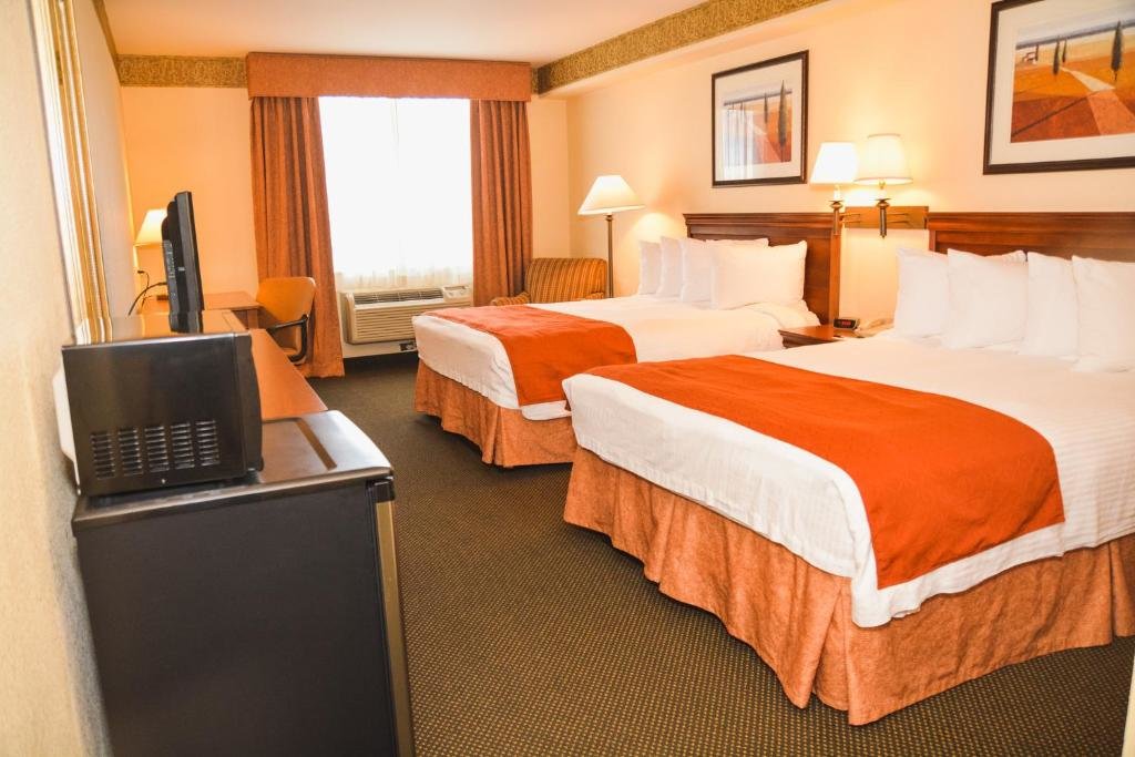 Standard Zimmer Country Inn & Suites by Radisson, London South, ON