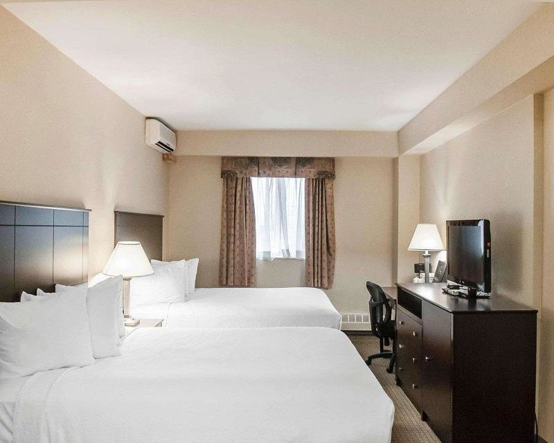 Standard Doppel Zimmer Econo Lodge Inn & Suites Downtown