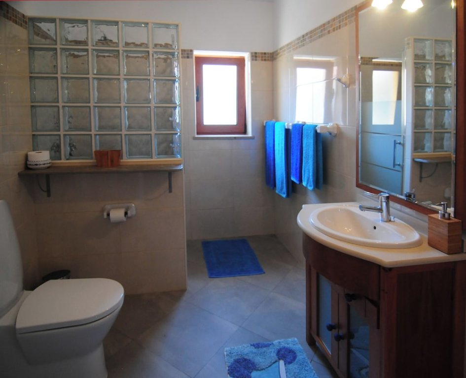 Cabaña Charming Cottage With 2 Bedrooms in a Seaside Village