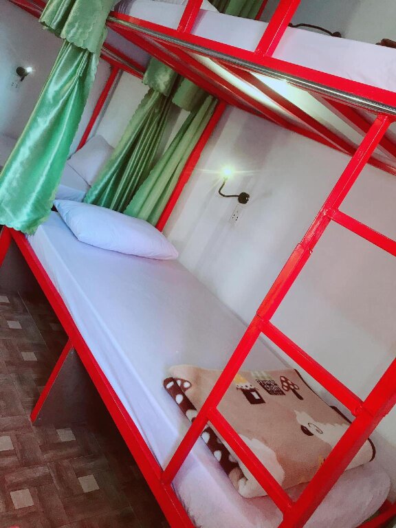 Кровать в общем номере (женский номер) Vang Vieng Freedom View Hostel