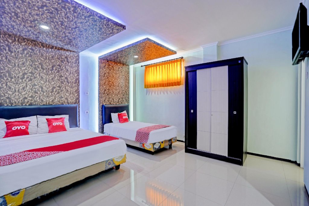 Suite OYO 90177 Hotel Pahlawan