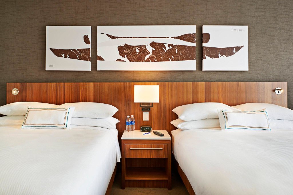 Двухместный номер Standard Delta Hotels by Marriott Dartmouth