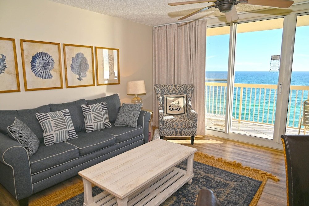 Standard room Pelican Beach 1506 1 Bedroom Condo by Pelican Beach Management