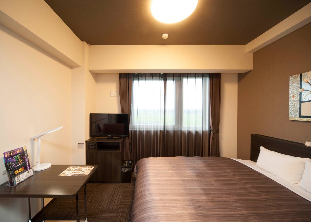 Двухместный номер Comfort Hotel Route-Inn Osaka Kishiwada -Higashikishiwada Ekimae Kansai Airport