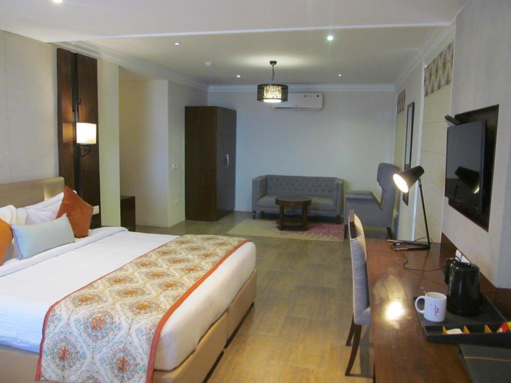 Executive Zimmer mit Balkon Regenta Resort & Spa Mashobra