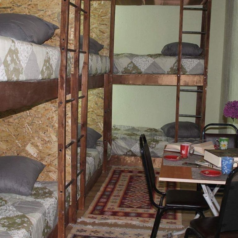 Cama en dormitorio compartido Tbilisi Yard Hostel