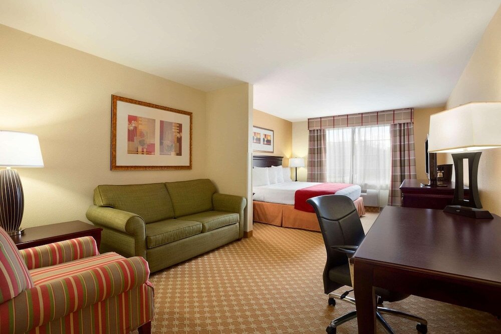 Люкс c 1 комнатой Country Inn & Suites by Radisson, Washington at Meadowlands, PA