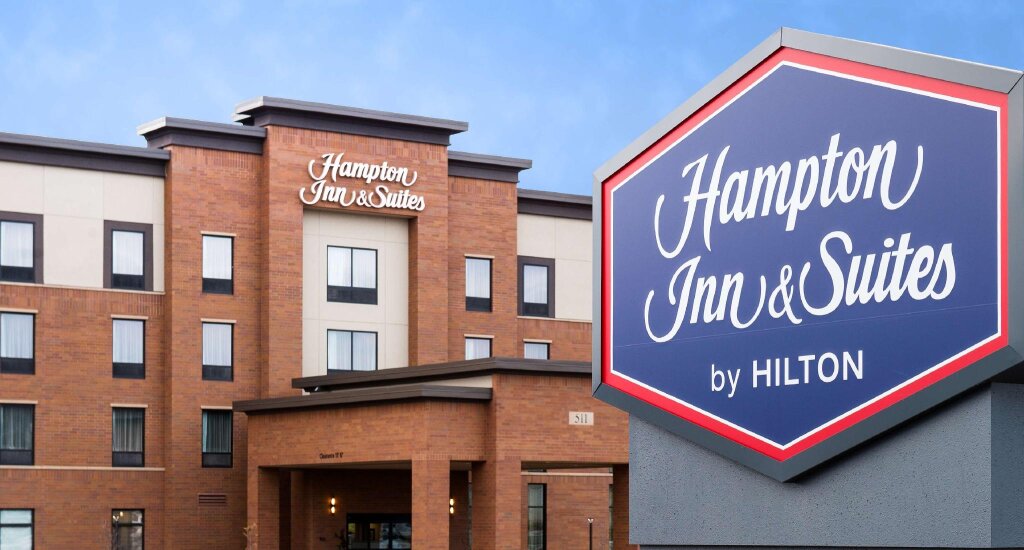 Standard room Hampton Inn and Suites La Crosse Downtown