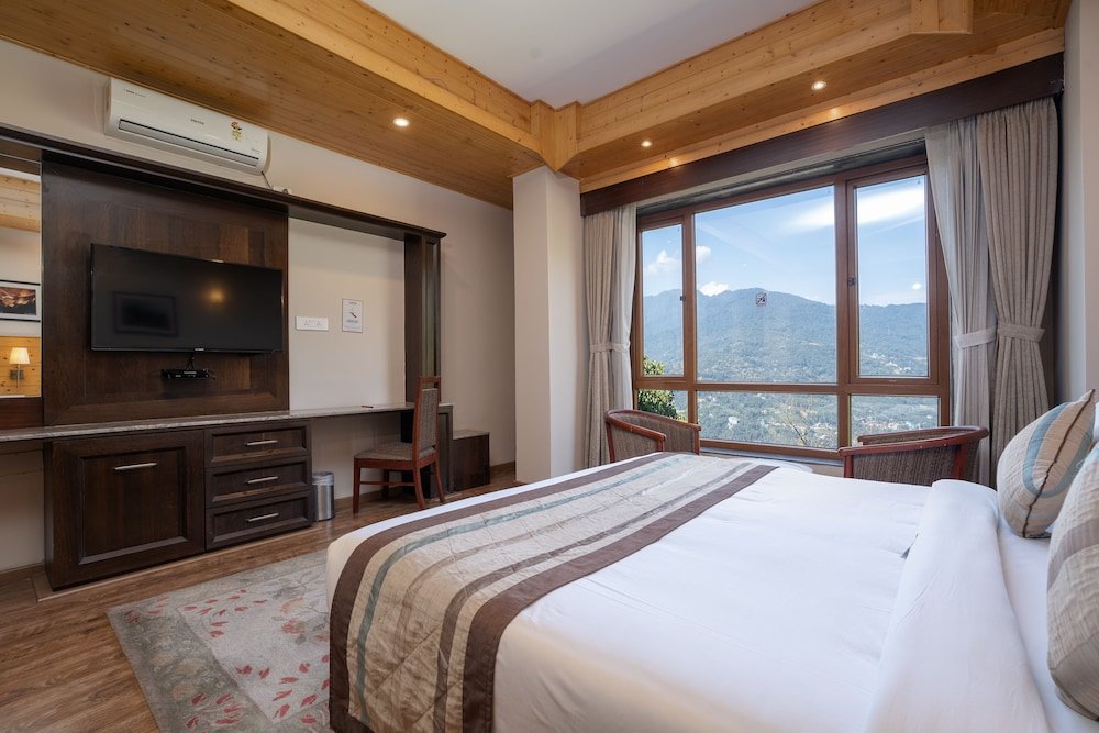 Люкс Summit Alpine Abode Hotel Centrally Air Conditioned