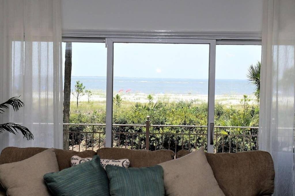 Camera Standard 7 Black Duck - Top Notch Views & Amenities in a Private Oceanfront Oasis