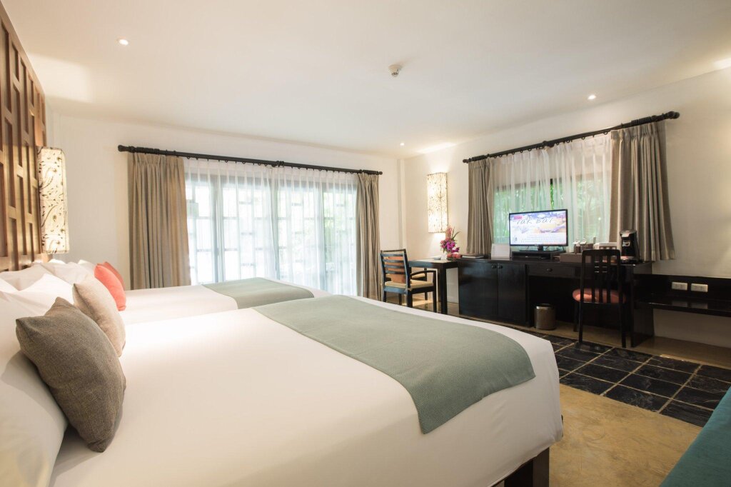 Номер Standard c 1 комнатой Centara Karon Resort Phuket - SHA Extra Plus