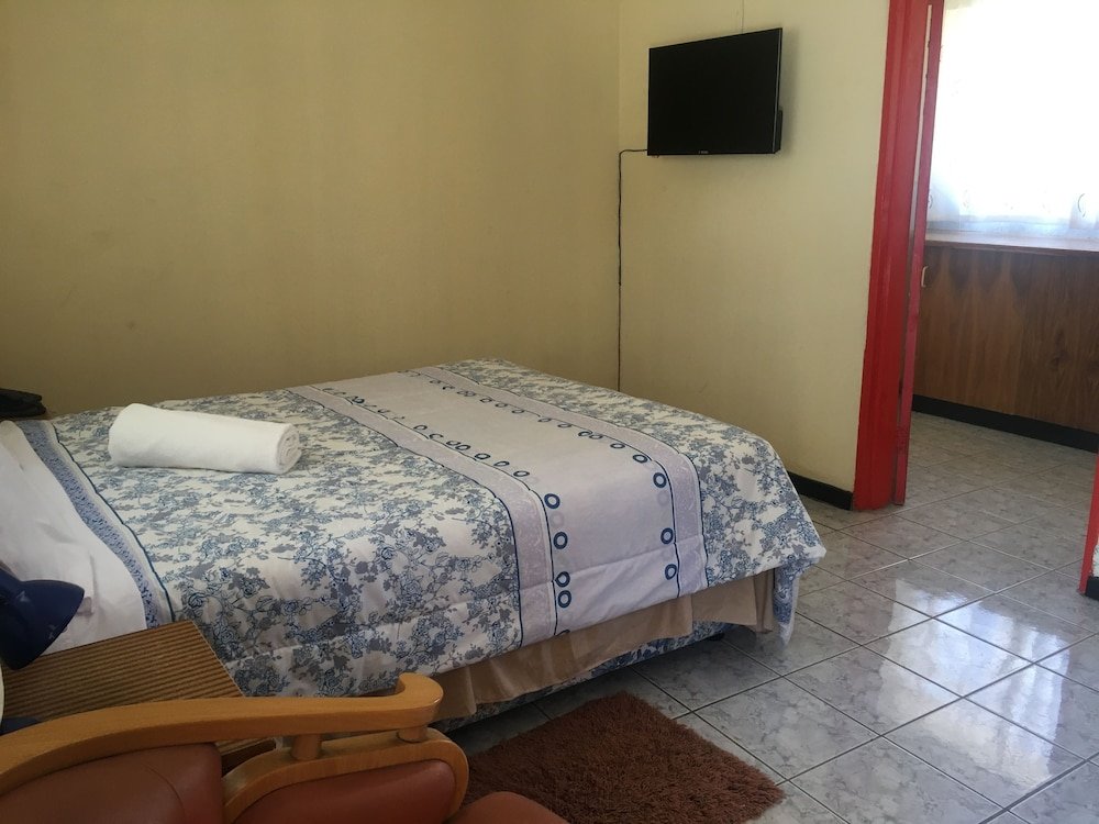 Standard room Tshesebe Stopover Motel