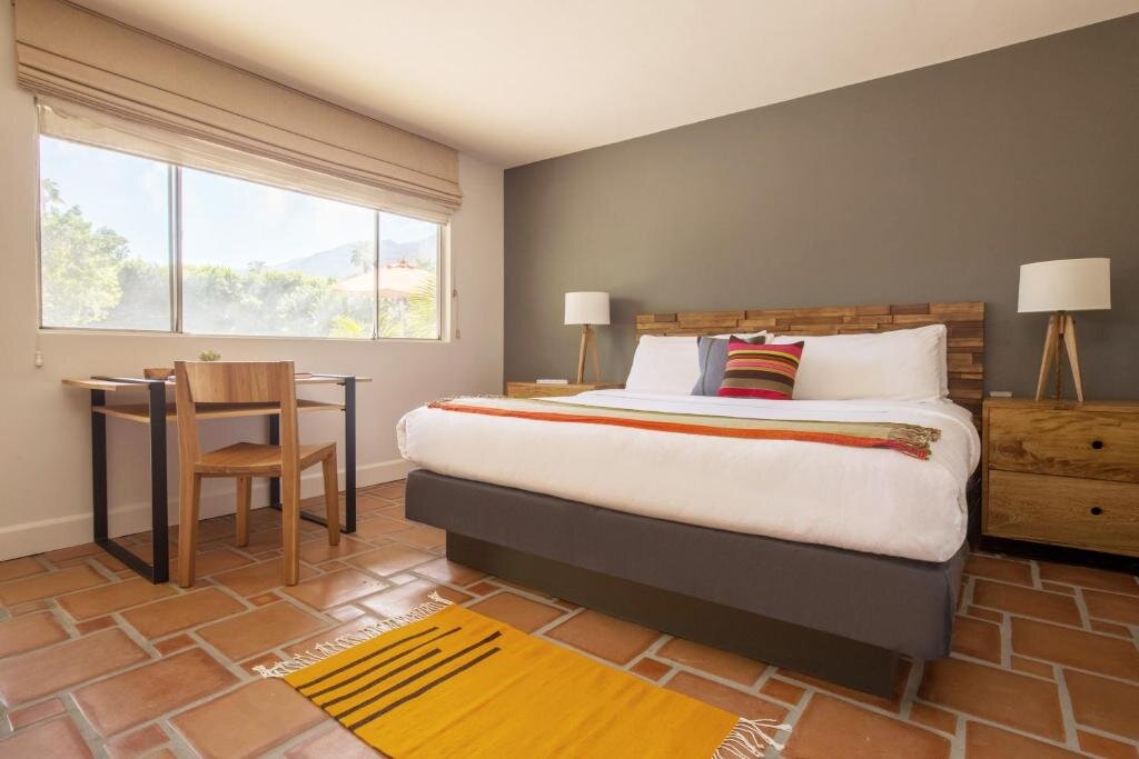 Bed in Dorm (male dorm) with pool view Santiago Resort - Palm Springs Premier Gay Men’s Resort