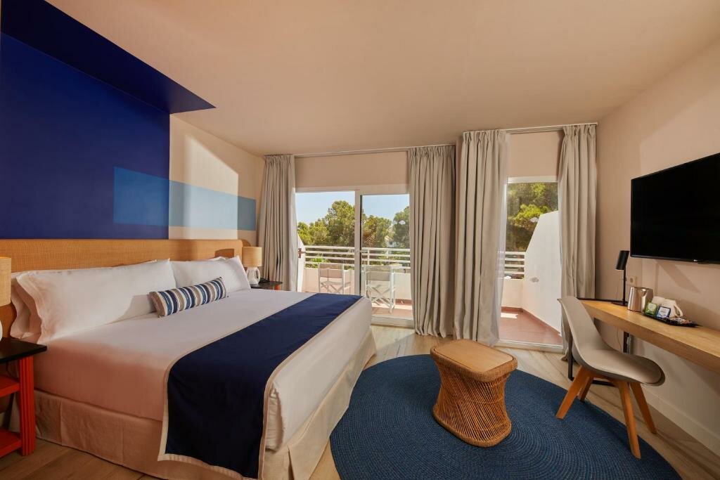 Standard Single room with sea view Alua Calvia Dreams