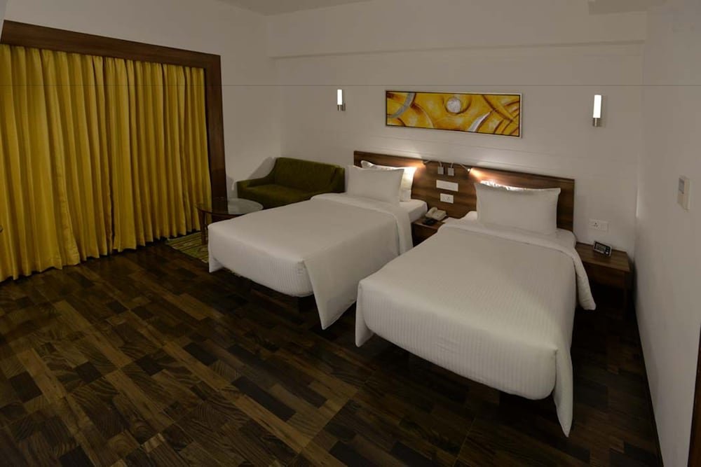 Superior Double room with mountain view Lemon Tree Hotel Coimbatore