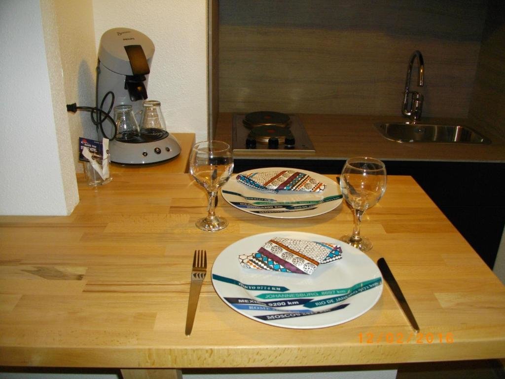 Standard Studio Appart'hotel Residella House Room & Kitchen Avignon Le Pontet
