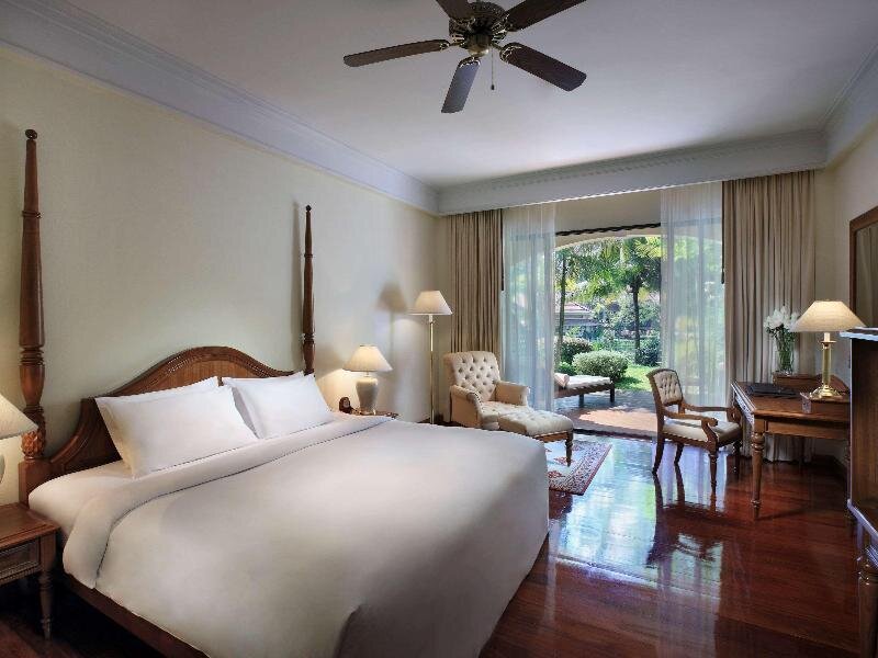 Двухместный номер Standard с балконом Sofitel Angkor Phokeethra Golf & Spa Resort