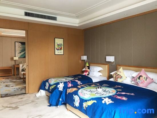 Doppel Familie Suite Huatong Hotel