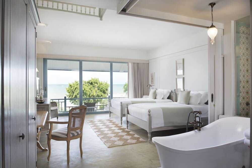 Номер Deluxe с балконом и с видом на море Devasom Hua Hin Resort