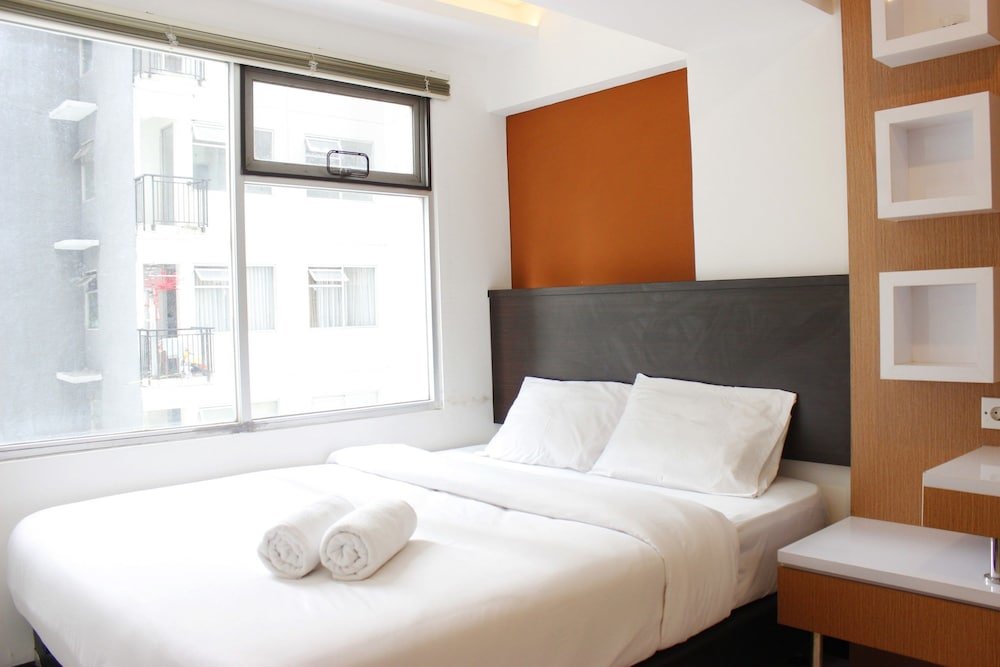 Standard Zimmer Strategic 1BR Apartment with Sofa Bed at The Jarrdin Cihampelas