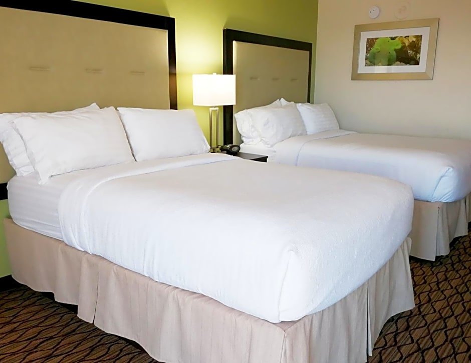 Четырёхместный номер Standard с видом на океан Holiday Inn Corpus Christi Downtown Marina, an IHG Hotel
