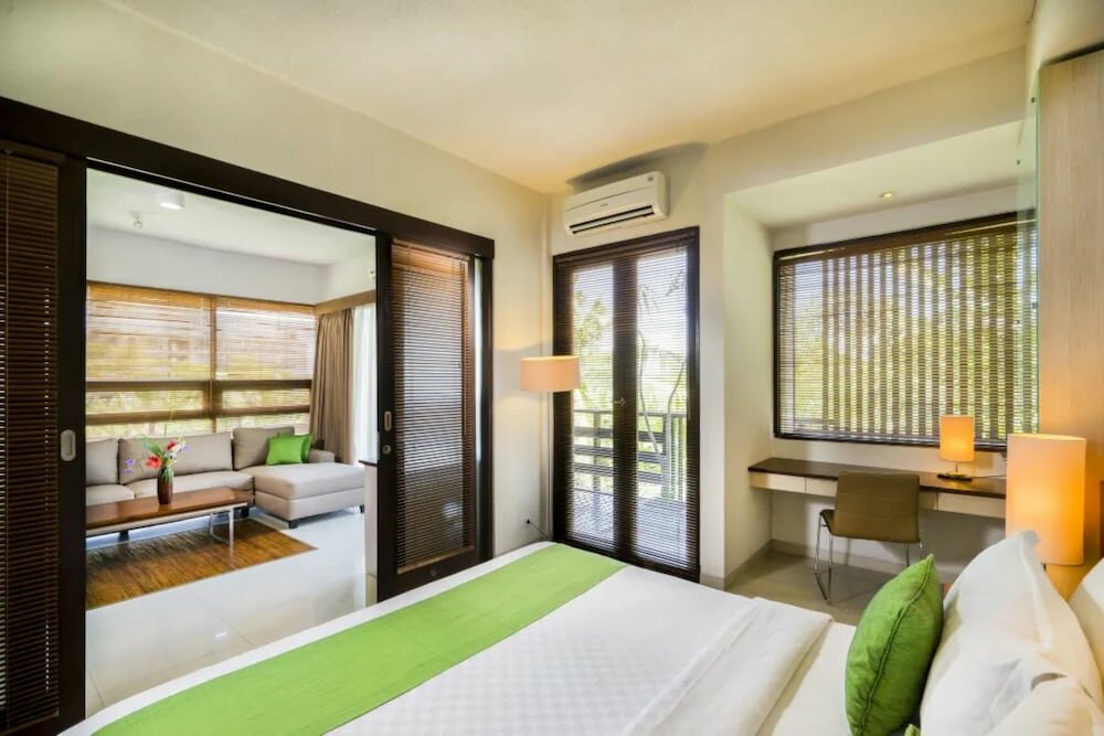 Suite 1 camera da letto con balcone Kokonut Suites Seminyak