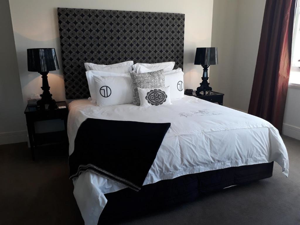 Standard Double room with city view The Dome Boutique Apartments