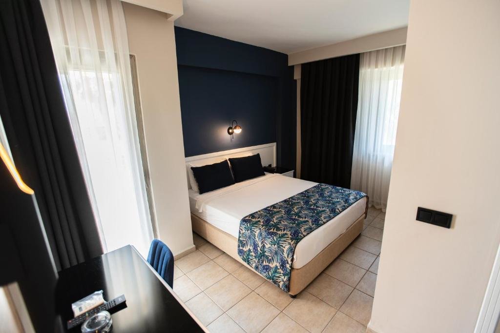 Standard Single room with balcony Miramor Garden Resort & Spa