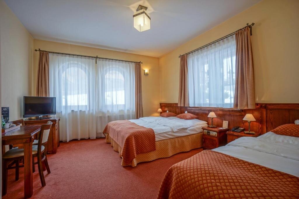 Трёхместный номер Comfort Hotel REDYK Ski&Relax