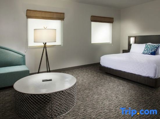 1 Bedroom Double Suite Cambria Hotel Southlake