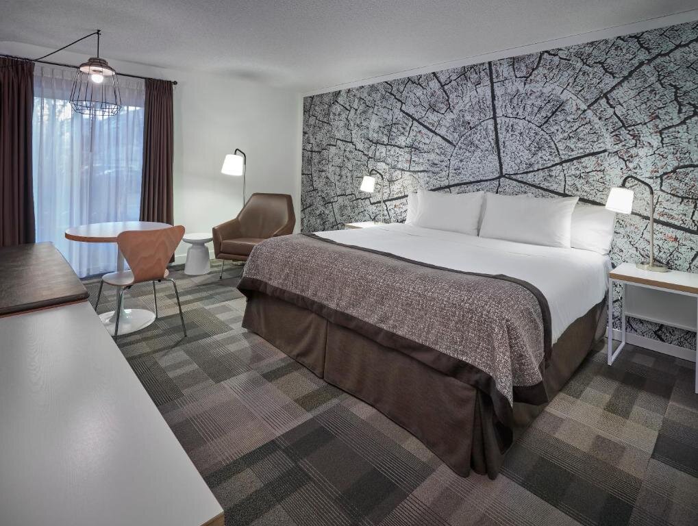 Номер Standard Coast Canmore Hotel & Conference Centre