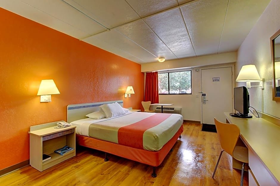 Standard room Motel 6-York, PA
