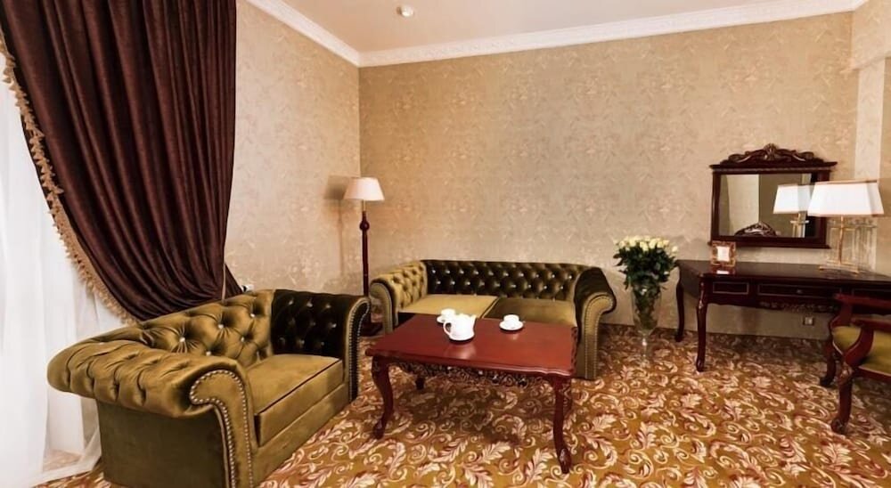 Suite Royal Grand Hotel (Truskavets)