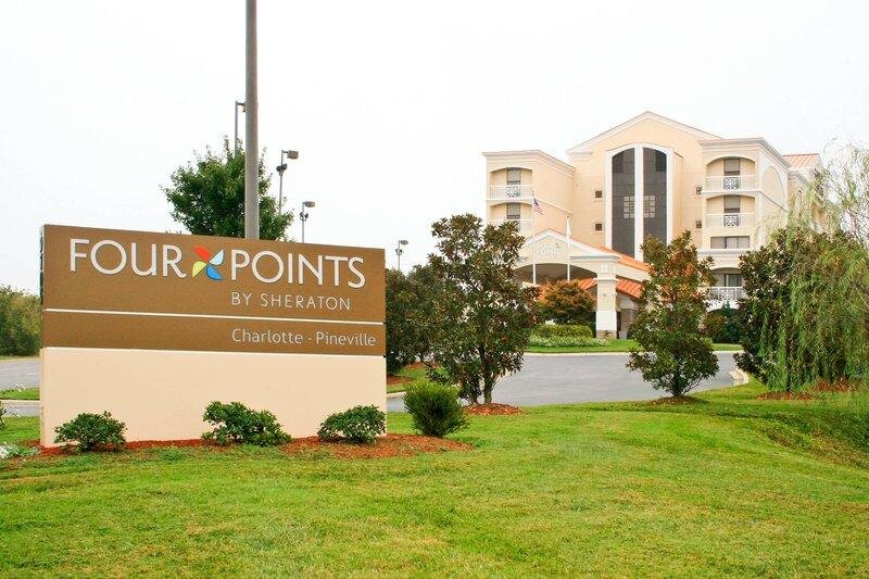 Полулюкс Four Points by Sheraton Charlotte/Pineville