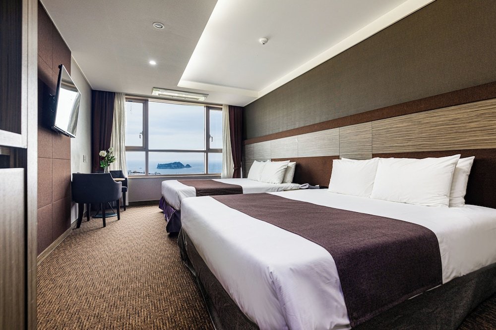Номер Deluxe Eastern Hotel Jeju