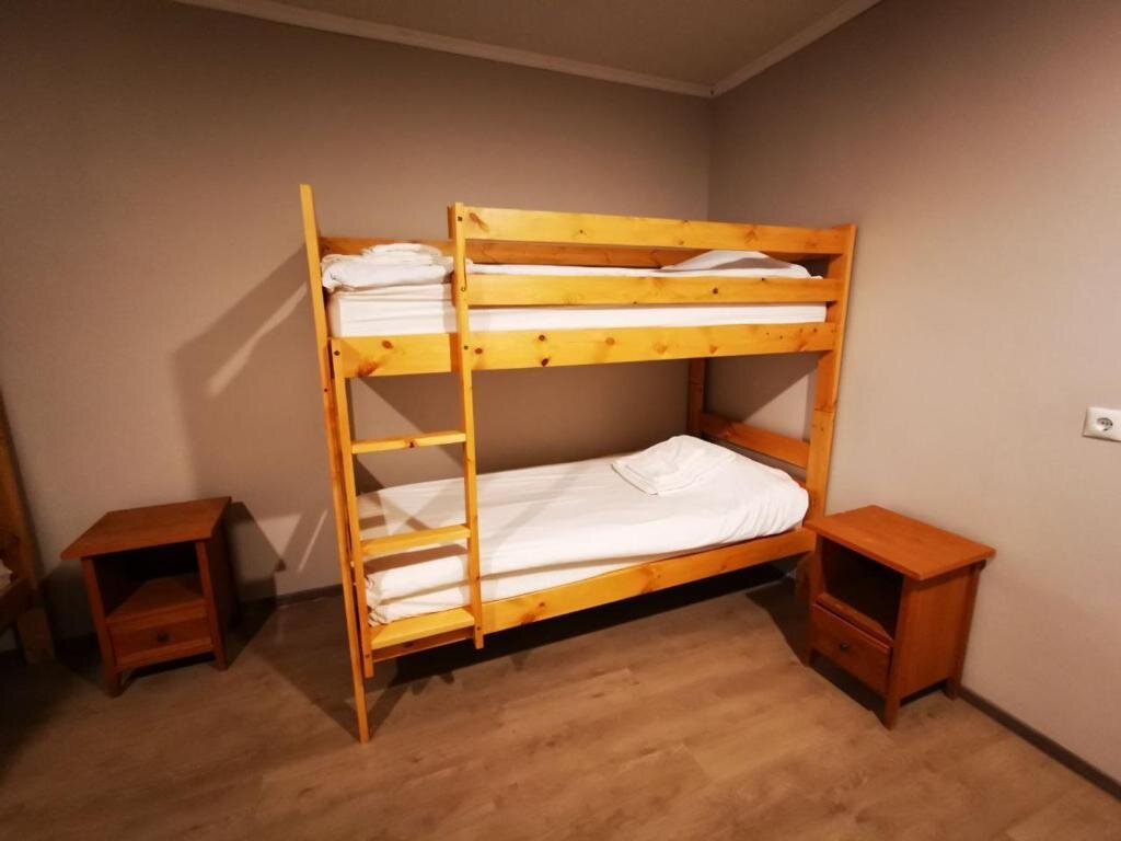 Кровать в общем номере (мужской номер) Oldtown Lux Hostel
