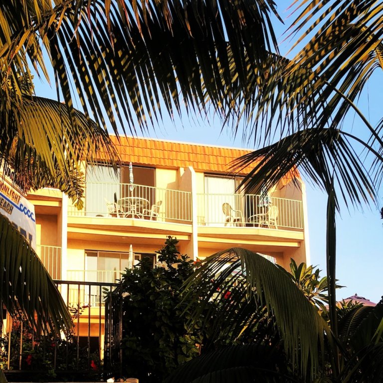 Habitación doble De lujo con balcón y con vista al océano Moonlight Beach Motel