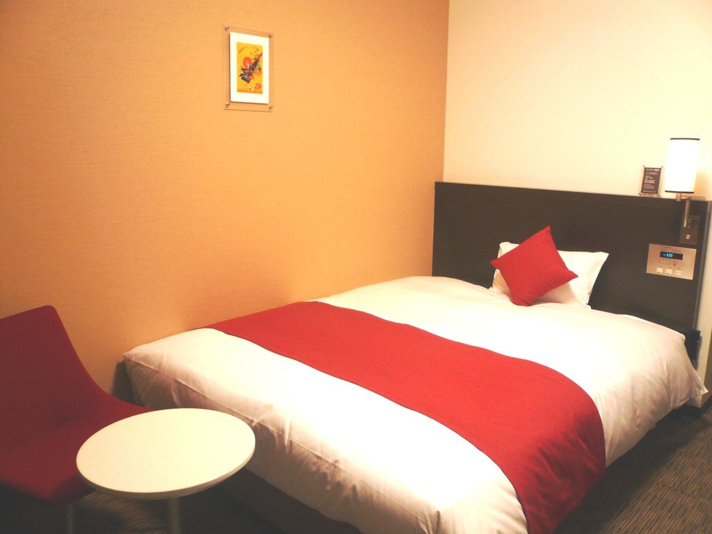 Standard simple chambre Daiwa Roynet Hotel Okayama Ekimae