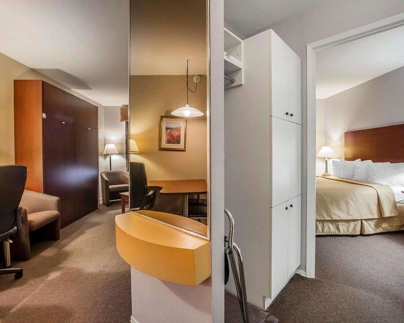 Standard Zimmer Hotel Quality Suites