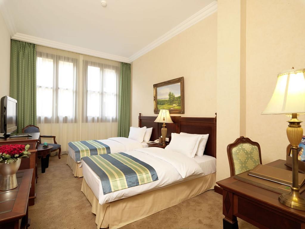 Rooms town. Livane отель бутик. Bay Lodge Boutique Hotel Бейрут.