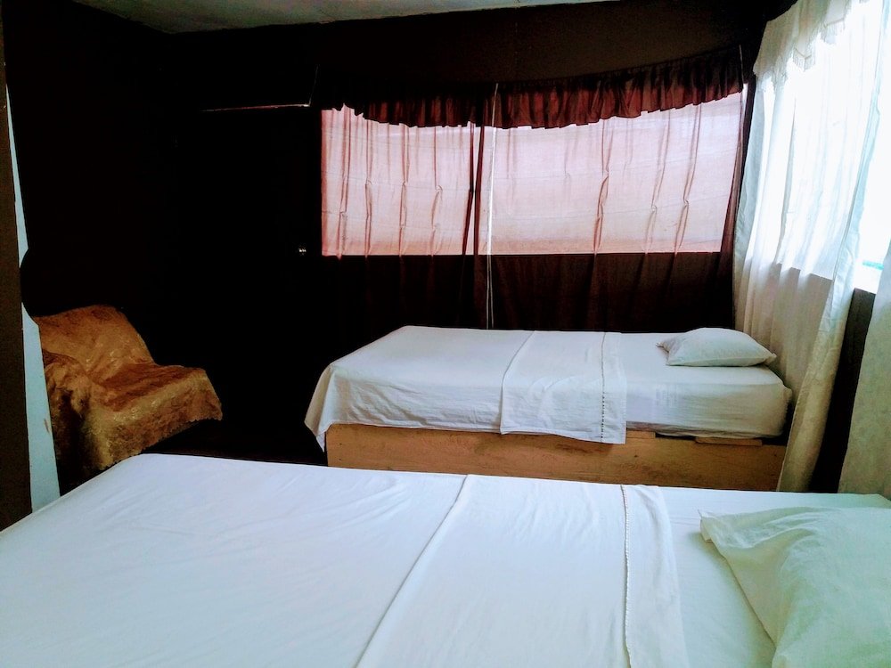 Standard Zimmer Amazon Queen Lodge