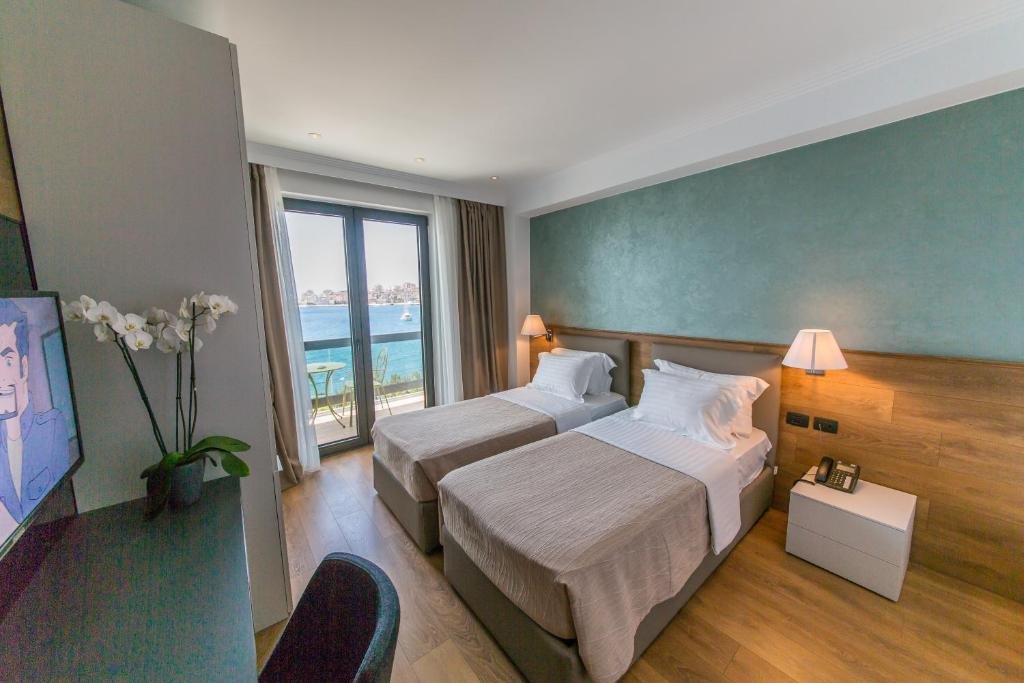 Habitación doble De lujo con balcón y con vista al mar Hotel Butrinti & SPA